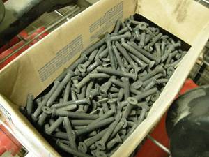 lot 110 image: Box 2-12 Torx Screws