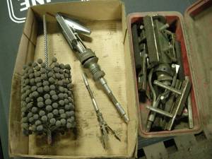 lot 117 image: Honing Tools