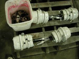lot 164 image: Trailer Brake Canisters