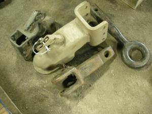lot 168 image: Hitch Parts