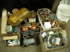 lot 190 image: Group Misc TruckTrailer Lights - Electrical