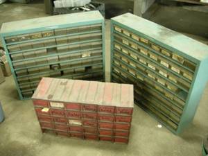 lot 206 image: 3 Parts Organizers