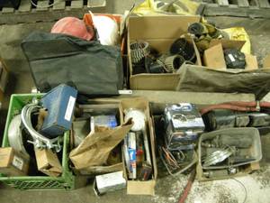 lot 208 image: Group TruckTrailer PartsAccessories