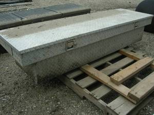 lot 60 image: Diamond Plate Truck Box