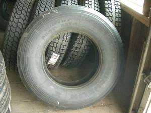 lot 228 image: 1 ReCap TruckTrailer Tire