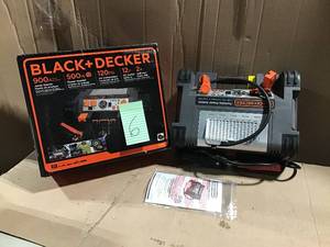 lot 6 image: BLACKDECKER 500-Watt Portable Power Station in good condition