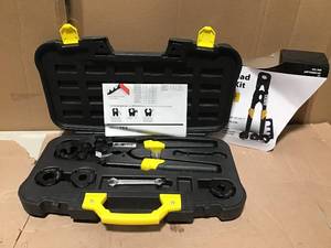 lot 30 image: Apollo Multi-Head PEX Crimp Tool KitApollo Multi-Head PEX Crimp Tool Kit in good condition