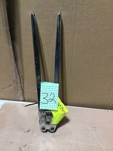 lot 32 image: POLY BANDING TOOL & CLIP in good condition
