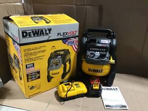 lot 76 image: FLEXVOLT 2.5 Gal. 60-Volt MAX Brushless Cordless Electric Air Compressor Kit with Battery 2 Ah and Chargerir Compressor Kit with Battery 2 Ah and Charger in good condition