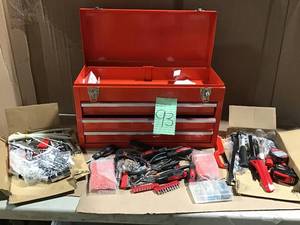 lot 93 image: Heavy Duty Metal Tool Box - 17 in. X 7 12 in. X 7 in. by URREA in good condition