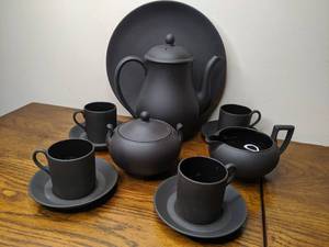 lot 21 image: Unique Wedgwood BASALT BLACK Demitasse CoffeeTea Set