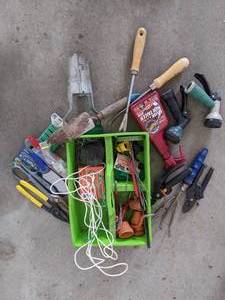 lot 419 image: Gardening Supplies