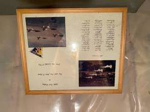 lot 353 image: Vintage Airforce Photo with signatures of crewman