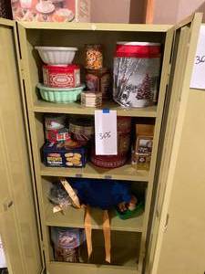 lot 368 image: Contents of Metal Shelving unit