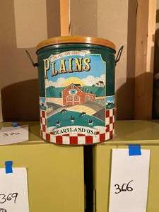 lot 370 image: Vintage Tin