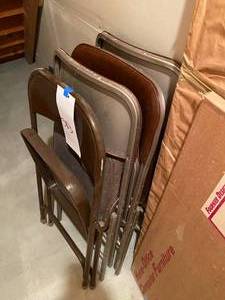 lot 383 image: Lot of Metal Folding chairs