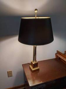 lot 303 image: US Army War college Alumni Brass Lamp