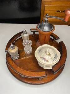lot 454 image: Lazy susan with vintage kitchware