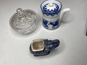 lot 462 image: China Ceramic art and Cut glass