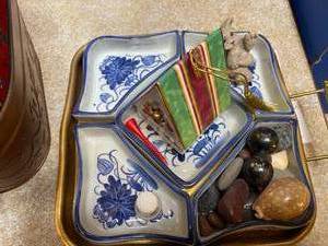 lot 473 image: Serving tray with ceramic compartments