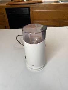 lot 484 image: Braun Coffee Grinder