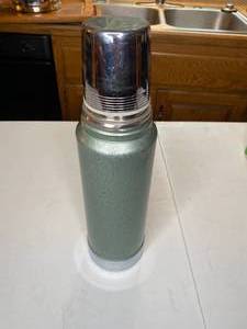 lot 489 image: Vintage Stanley Vacuum Bottle