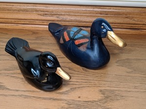 lot 207 image: Decorative Ducks