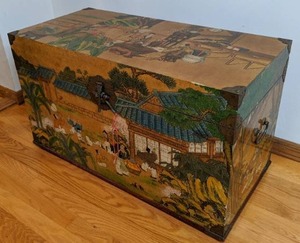 lot 107 image: Vintage Hand-painted  Chinese trunk