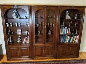 lot 110 image: Parker House Huntington 3 piece Library Wall