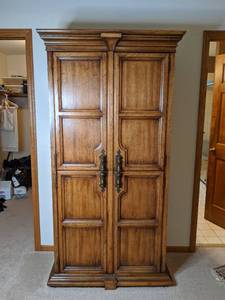 lot 172 image: Henredon Spanish Revival Armoire Wardrobe