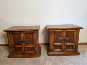 lot 173 image: Pair of Herendon Solid Wood Nightstands with contents