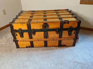 lot 177 image: Beautifully Restored Antique Trunk