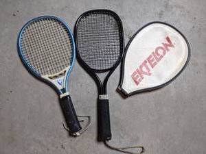 lot 533 image: Set of 2 Vintage Tennis rackets