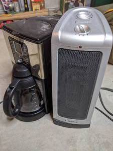 lot 536 image: Space heater and Coffee maker