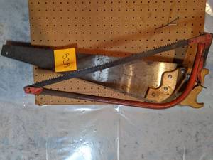 lot 539 image: Lot of Saws