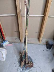 lot 540 image: Vintage Fishing Rods