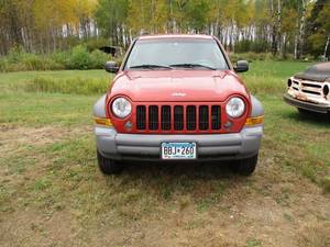 lot 1 image: 2005 Jeep Liberty