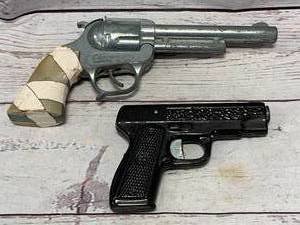 Lot of 2 Toy Guns included Cheyenne Shooter