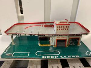 Antique Marx Metal Service Center #2511   15 x 26