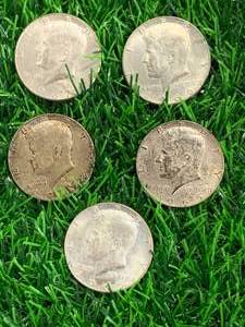 Lot of 5 Kennedy 1960s Half Dollars 2 oz (40% silver)
