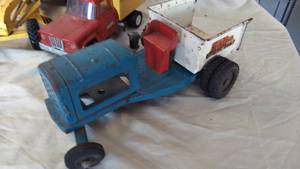 Tonka construction toys.  vintage.  metal