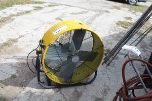 lot 416 image: Maxxair Industrial Fan