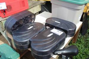lot 436 image: Lot of (4) Commercial Wall-Mount Toilet Paper Dispensers
