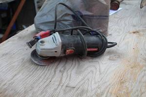 lot 516 image: Craftsman Angle Grinder 900.115000
