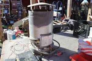 lot 565 image: National-Riverside Co. Propane Gas 25,000 BTU Construction Heater Universal Model 250
