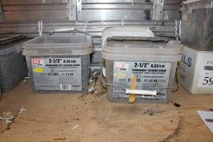 lot 589 image: Lot of (2) Grip Rite Fasners Primeguard Ten Exterior Screw 2-12 25 lbs. Tub