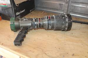 lot 587 image: Akromatic II Fire Hose Spray Nozzle 5137