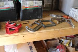 lot 580 image: Lot of (Approximately 7) C-Clamps(x5), Hand Clamps(x2)