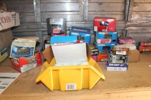 lot 600 image: Misc. Fasteners
