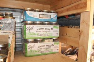 lot 603 image: Lot of (36) Ball Wide Mouth Tapered Mason Jars